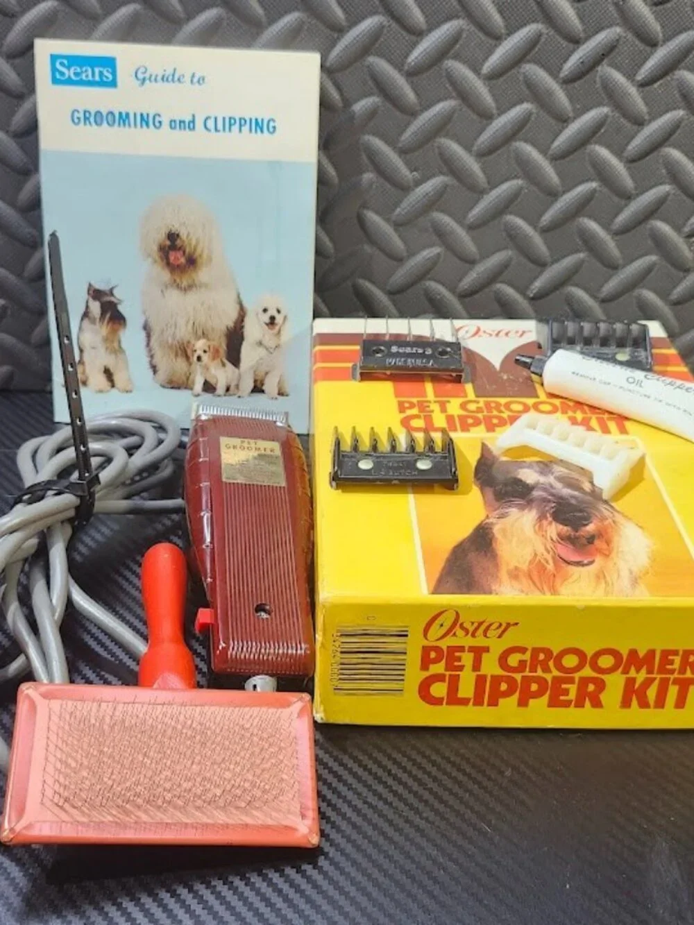 Vintage Oster Pet Grooming Clipper‎ Kit Model 123-02
